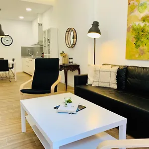 Homely Luxury Atarazanas , Málaga Spanien